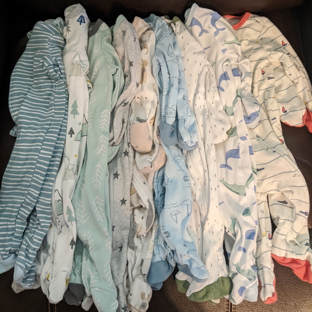 Bundle of 9 sleepers